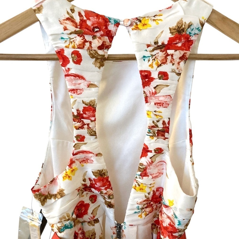 ALICE + OLIVIA Amberly Sleeveless Floral Keyhole Back Belted Fit & Flare Dress - Picture 10 of 13